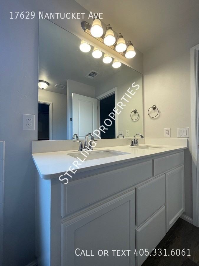 17629 Nantucket Ave - Photo 5 of 32