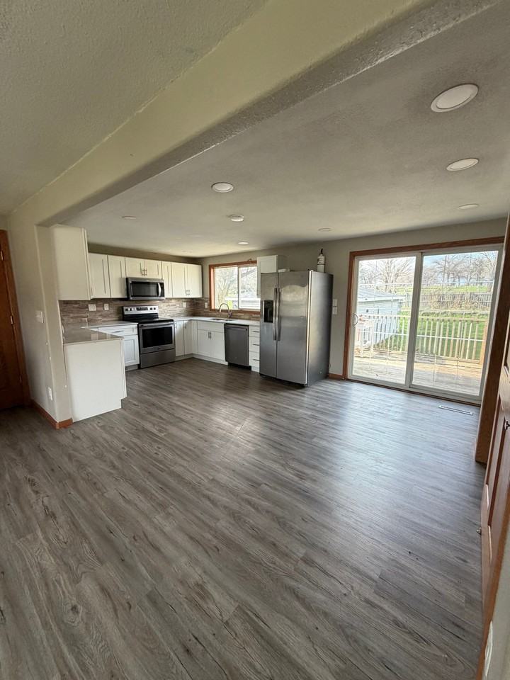 1019 Higby Dr #1 - Photo 3 of 11