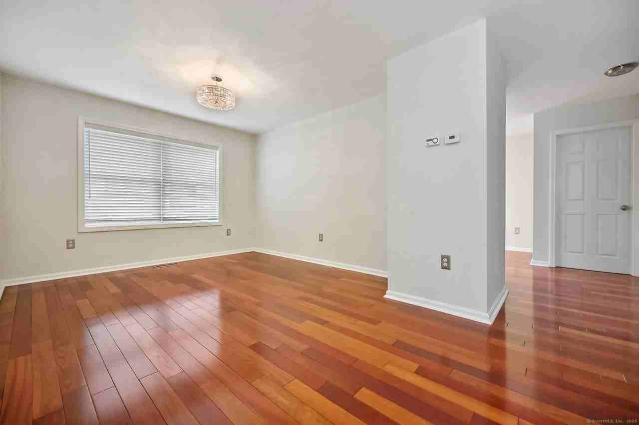 105 Dean St #A - Photo 4 of 16