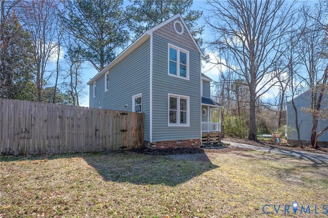 11101 Timonium Dr - Photo 2 of 21