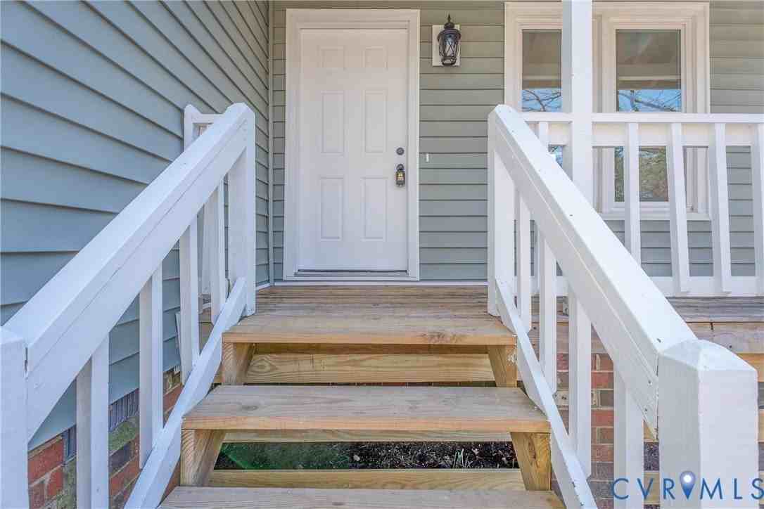 11101 Timonium Dr - Photo 3 of 21