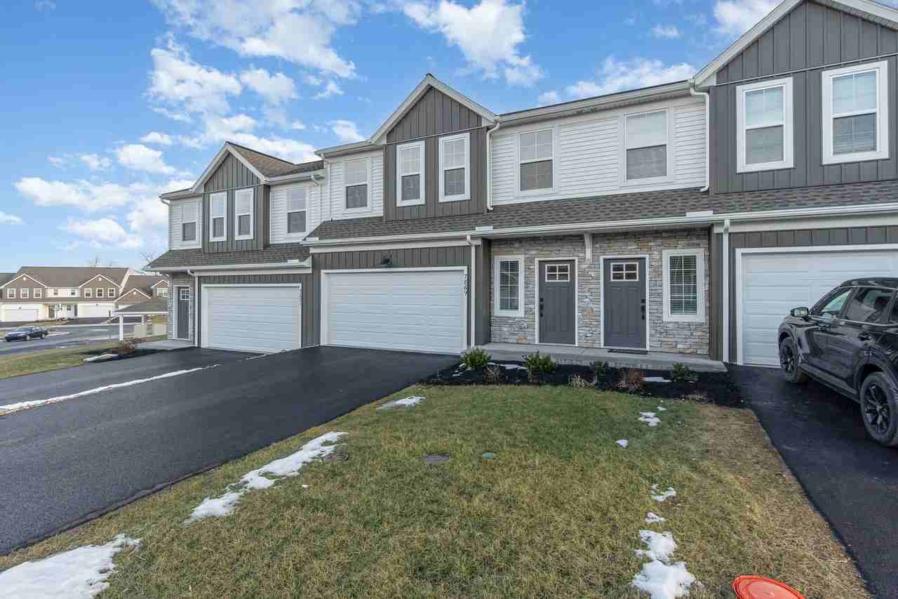 7869 Oak Brook Dr - Photo 3 of 31