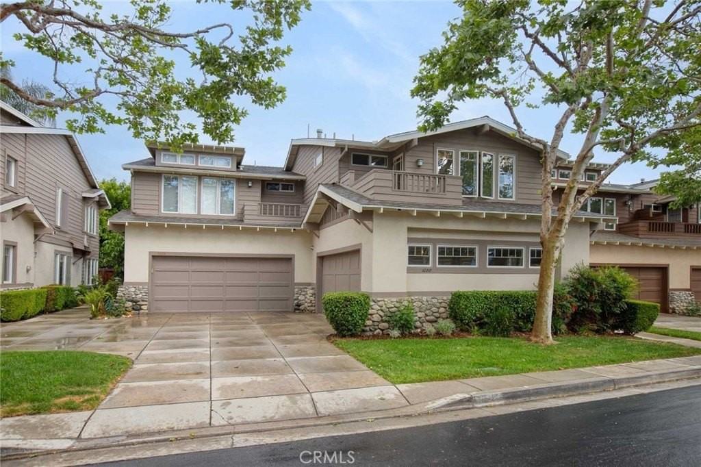 1080 Rocton Dr - Photo 2 of 46