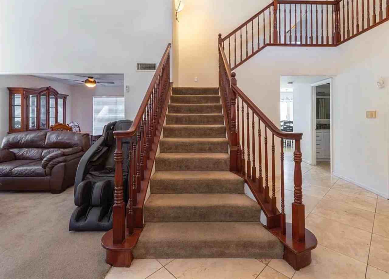 5742 W Palo Alto Ave - Photo 4 of 20