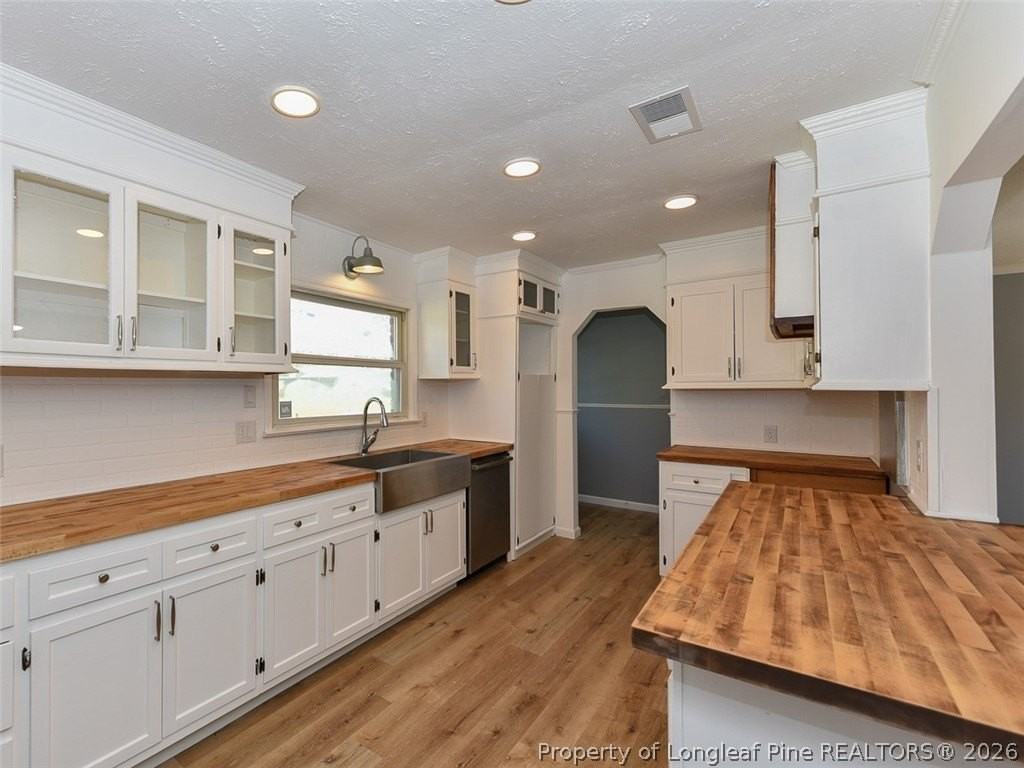 439 Mcnatt St - Photo 4 of 20