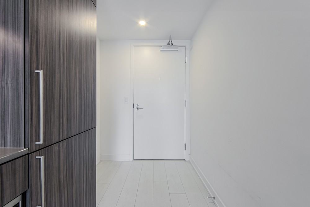 19 Zen #1801 - Photo 2 of 26