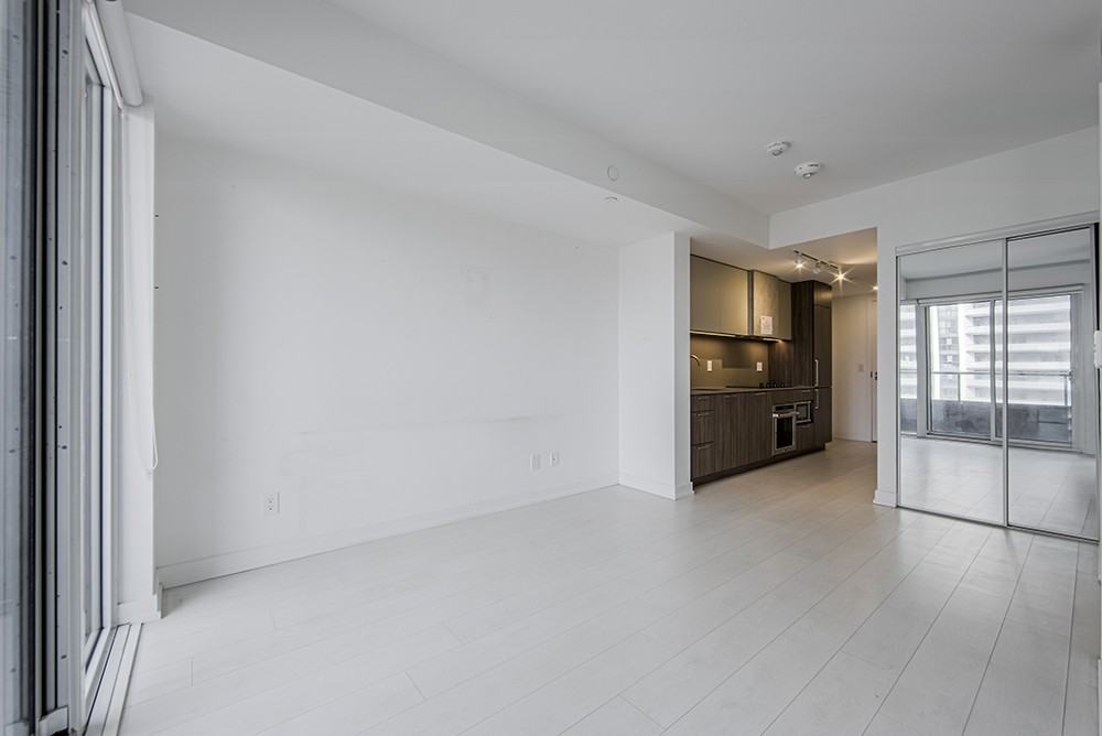 19 Zen #1801 - Photo 7 of 26