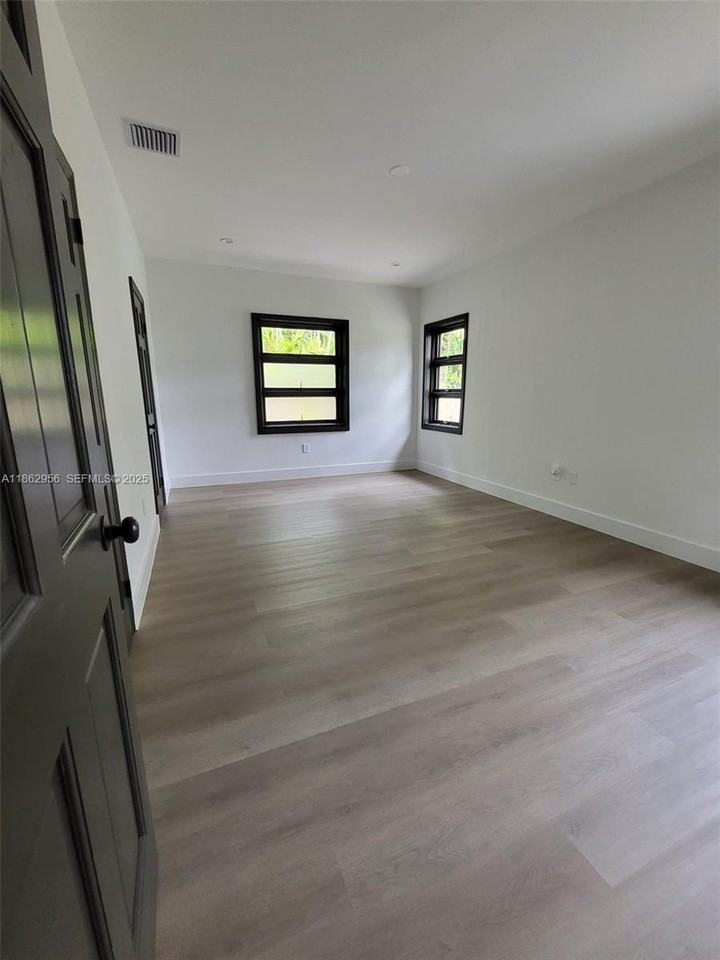 816 Northeast 91st Terrace - Photo 2 of 25