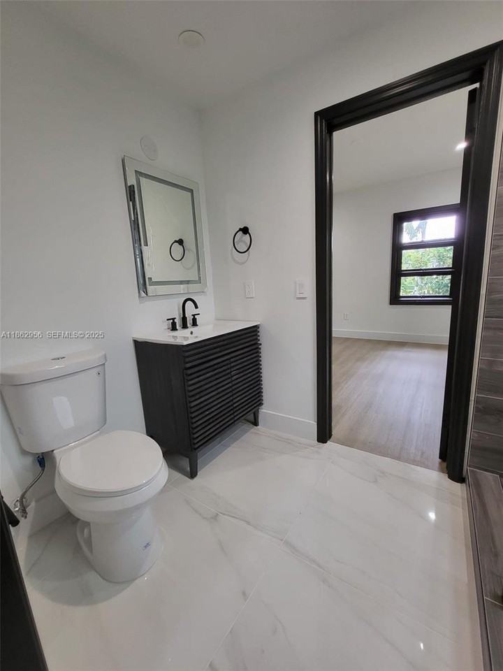 816 Northeast 91st Terrace - Photo 7 of 25