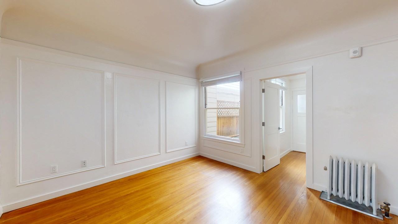 2656 Van Ness Ave #6 - Photo 7 of 11