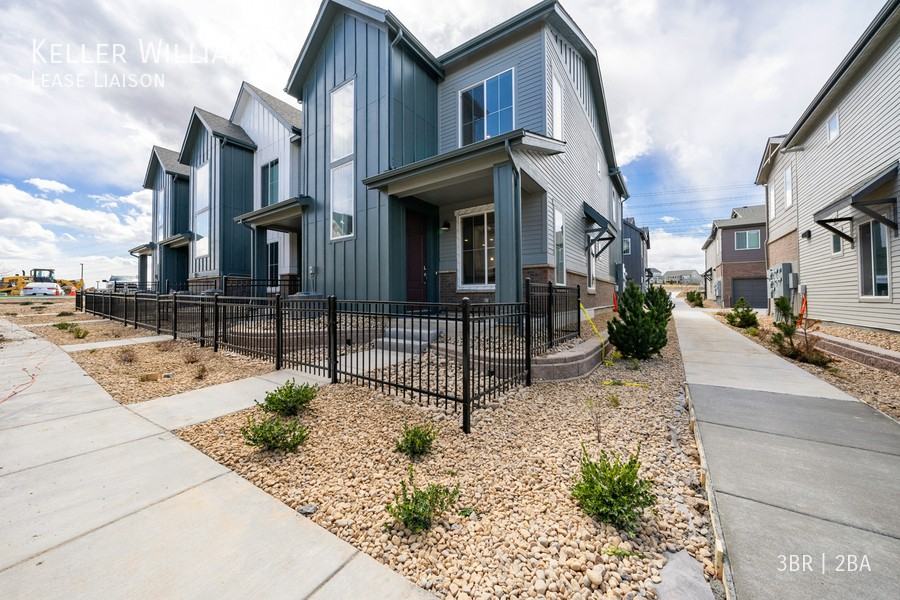 415 Millwall Cir - Photo 2 of 20