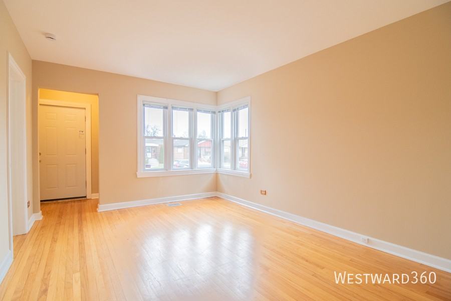 12123 S Lafayette Ave #1 - Photo 4 of 30