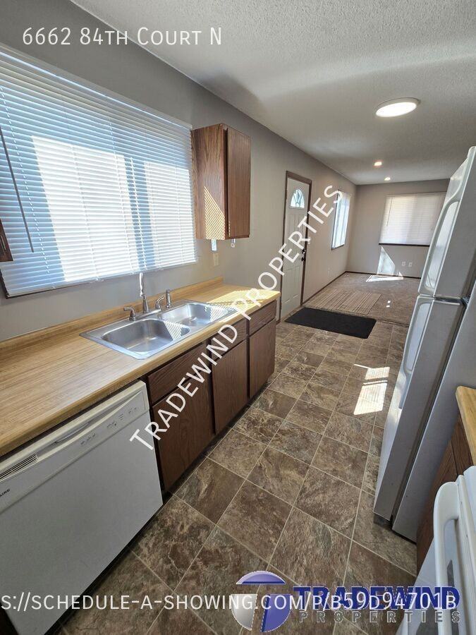 6662 84th Ct N - Photo 3 of 19