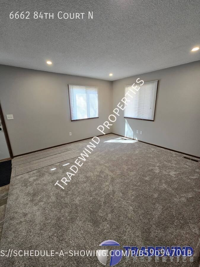 6662 84th Ct N - Photo 6 of 19