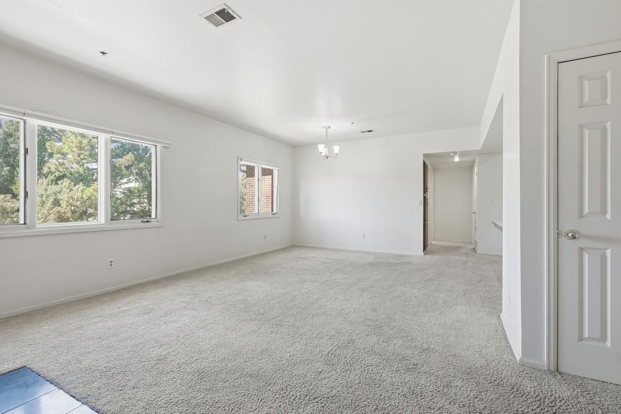 4501 Regency Dr #G - Photo 6 of 18