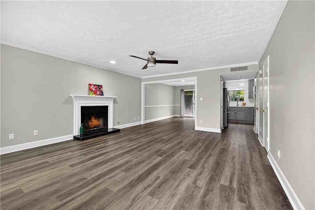 679 Anderson Walk - Photo 3 of 30