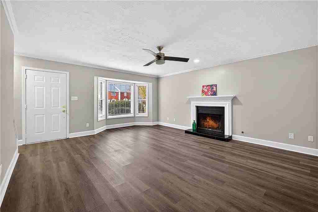 679 Anderson Walk - Photo 4 of 30