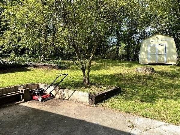 549 Alpine Way - Photo 2 of 25