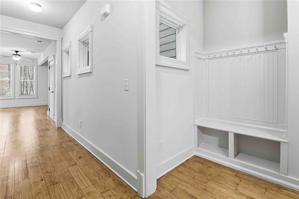 501 Ridge View Xing - Photo 5 of 41