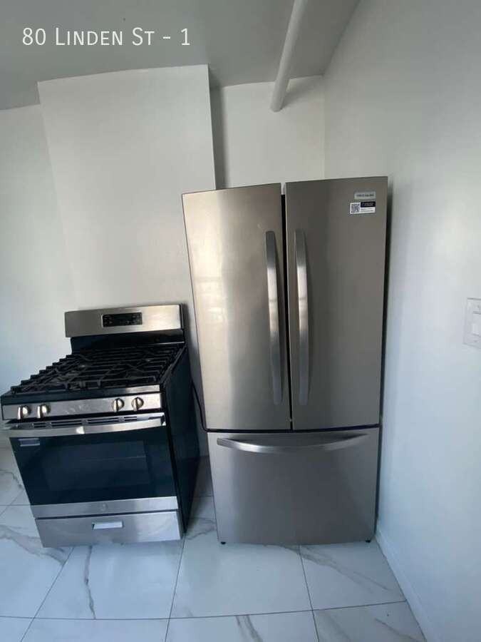 80 Linden St #1 - Photo 4 of 8