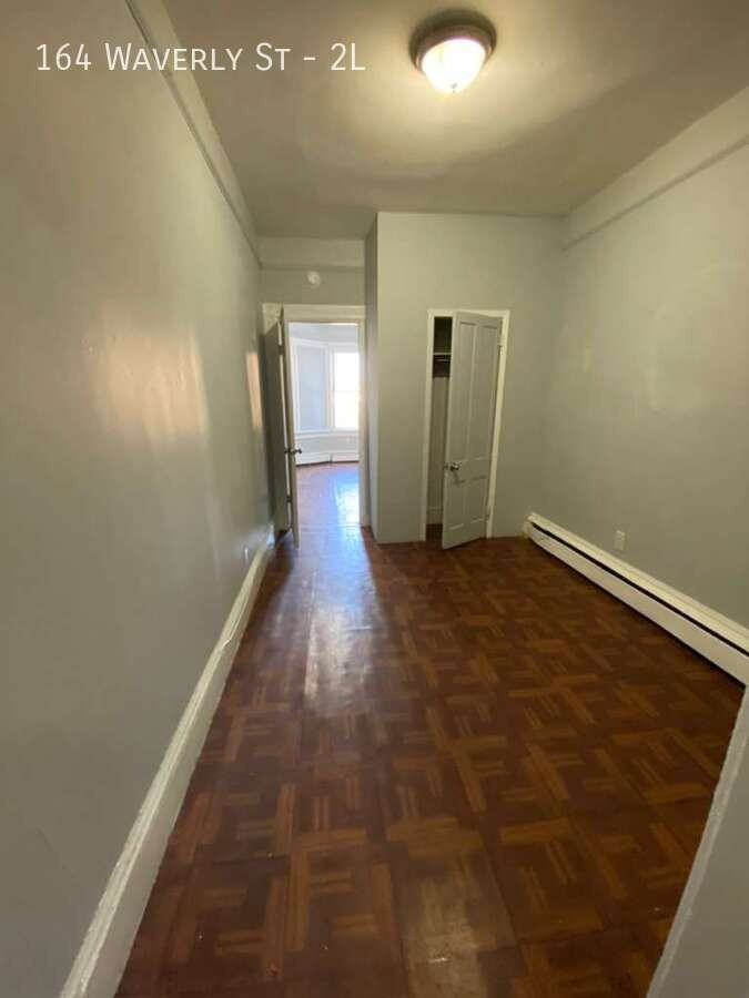 164 Waverly St #2L - Photo 2 of 5