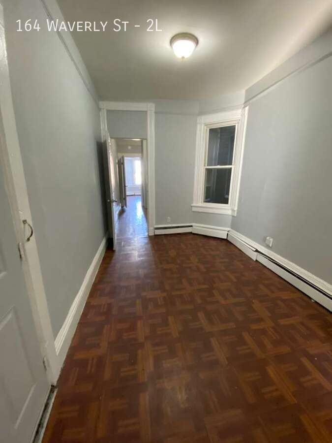 164 Waverly St #2L - Photo 5 of 5