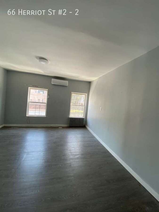 66 Herriot St #2 - Photo 2 of 5