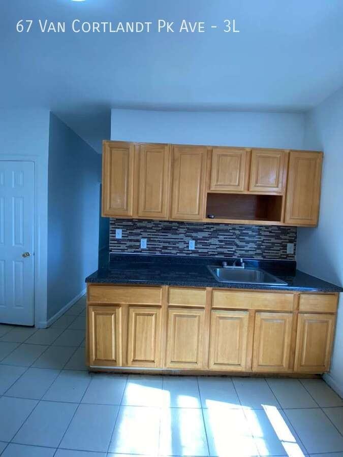 67 Van Cortlandt Pk Ave #3L - Photo 3 of 8