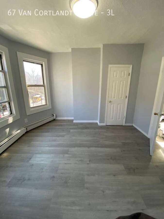 67 Van Cortlandt Pk Ave #3L - Photo 4 of 8