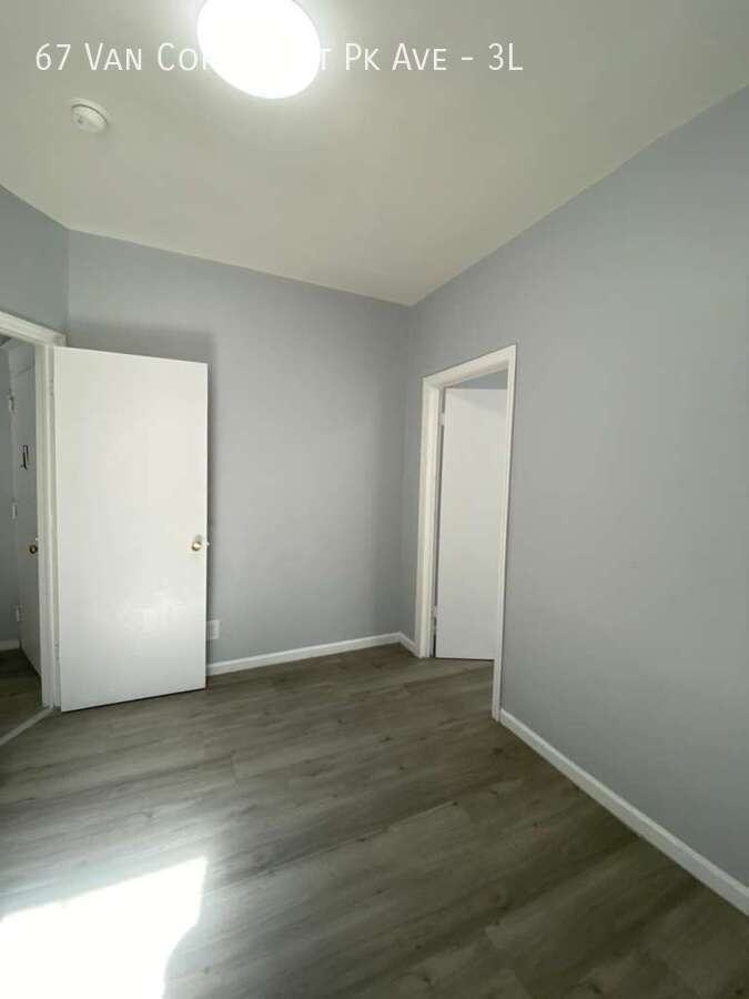 67 Van Cortlandt Pk Ave #3L - Photo 5 of 8