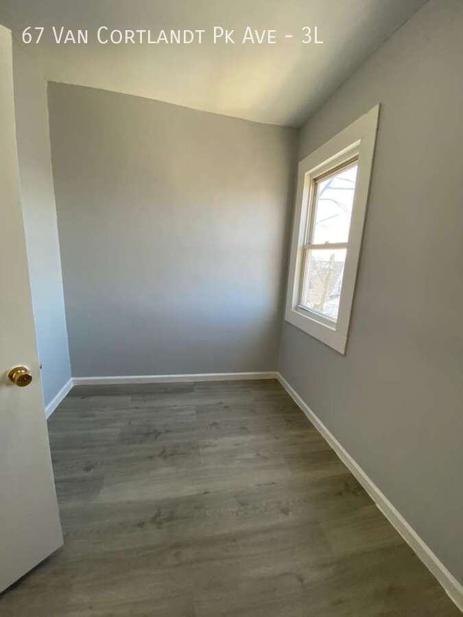 67 Van Cortlandt Pk Ave #3L - Photo 6 of 8