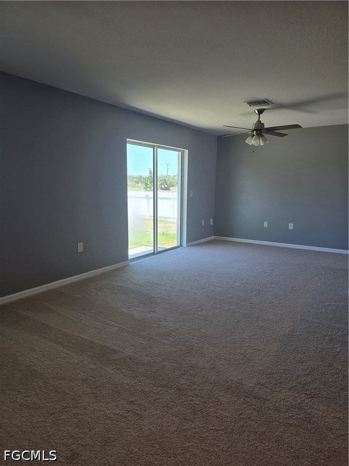 2122 Ne 13th Pl - Photo 6 of 26