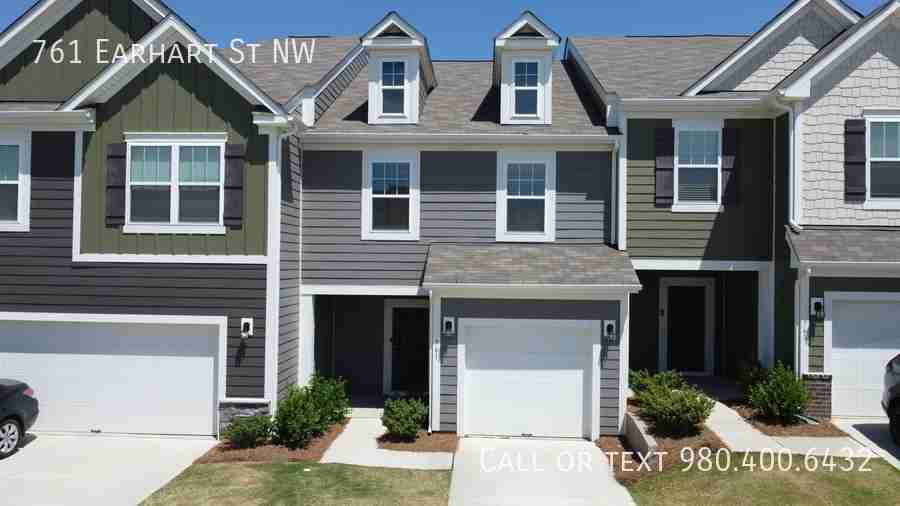 761 Earhart St - Photo 4 of 32