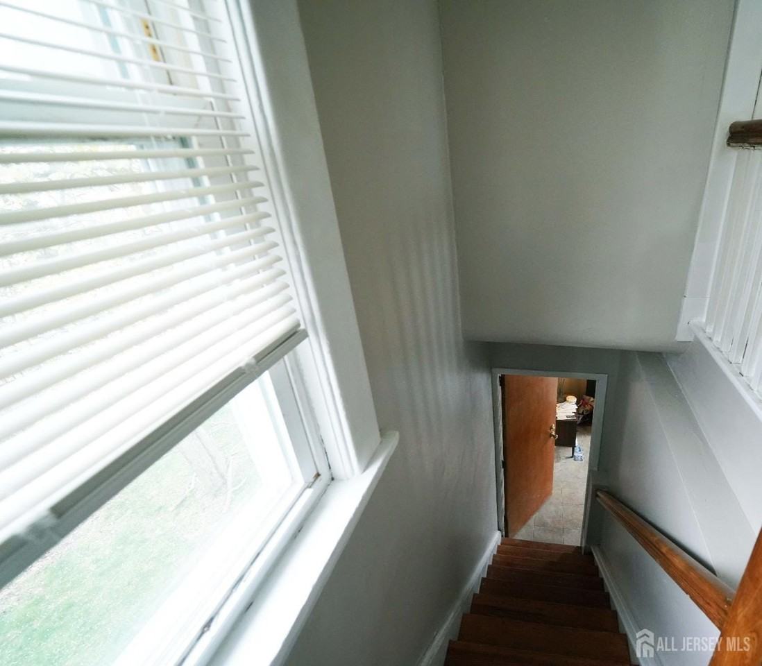 211 S 11th Ave #2 - Photo 4 of 12