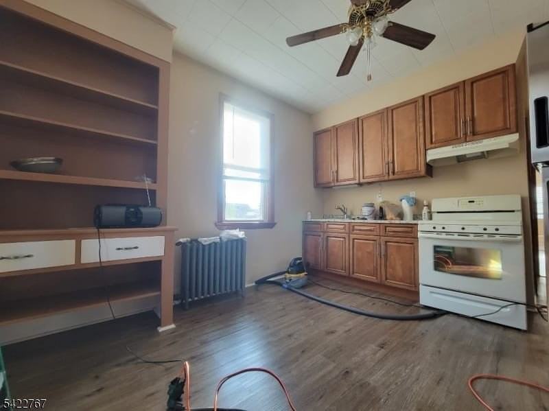 138 Union Ave - Photo 4 of 9