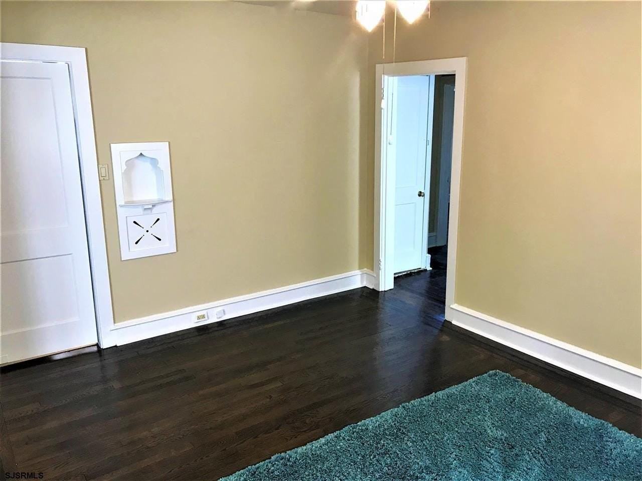 119 N Jasper Ave - Photo 5 of 12