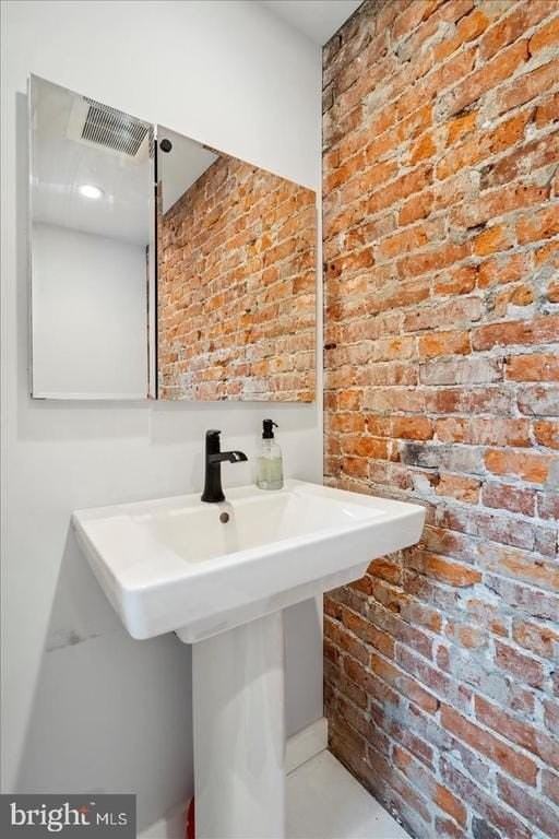 224 Edgemont Ave - Photo 6 of 20