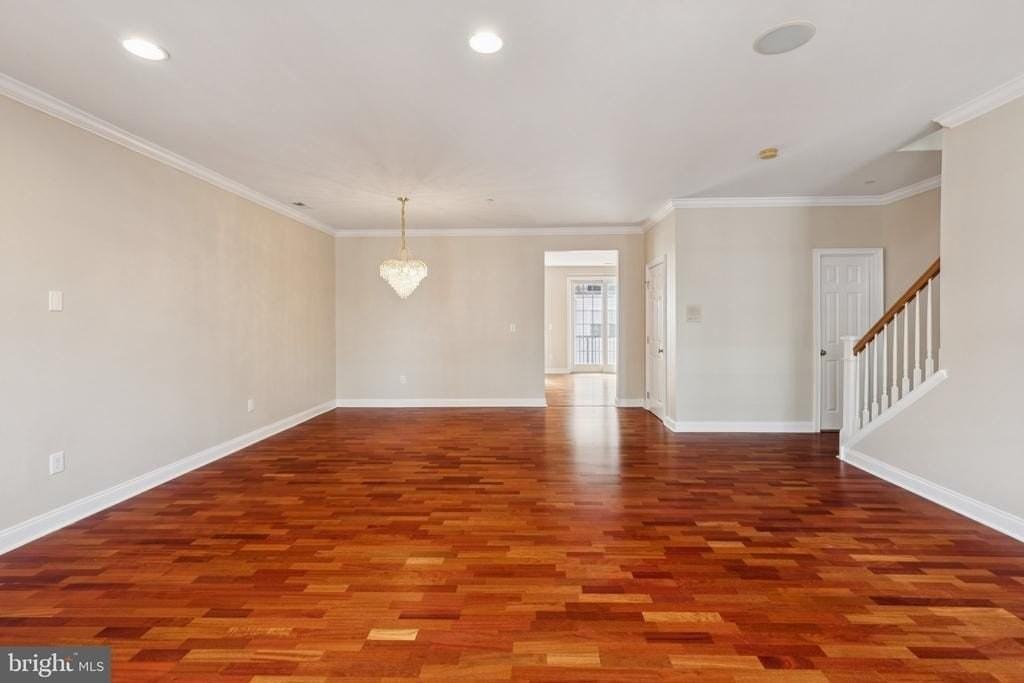 105 Captains Way - Photo 2 of 38