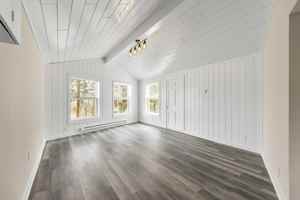 featured image of 1941 Fairview Dr #5