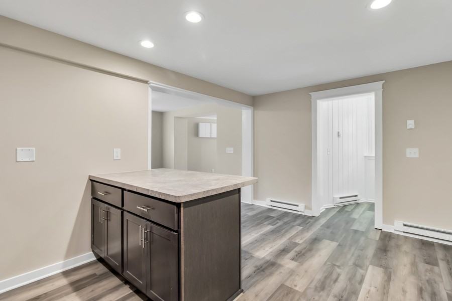 1941 Fairview Dr #5 - Photo 7 of 17