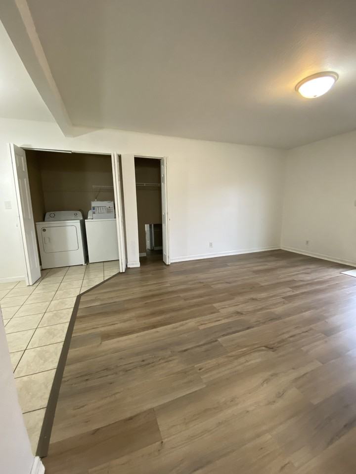 3 27th St #3-205 - Photo 3 of 20