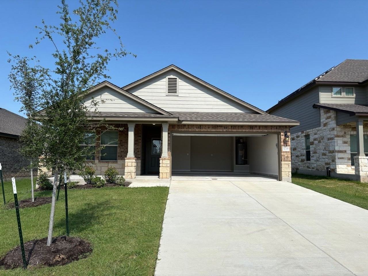 3719 Moffat Ct - Photo 3 of 22