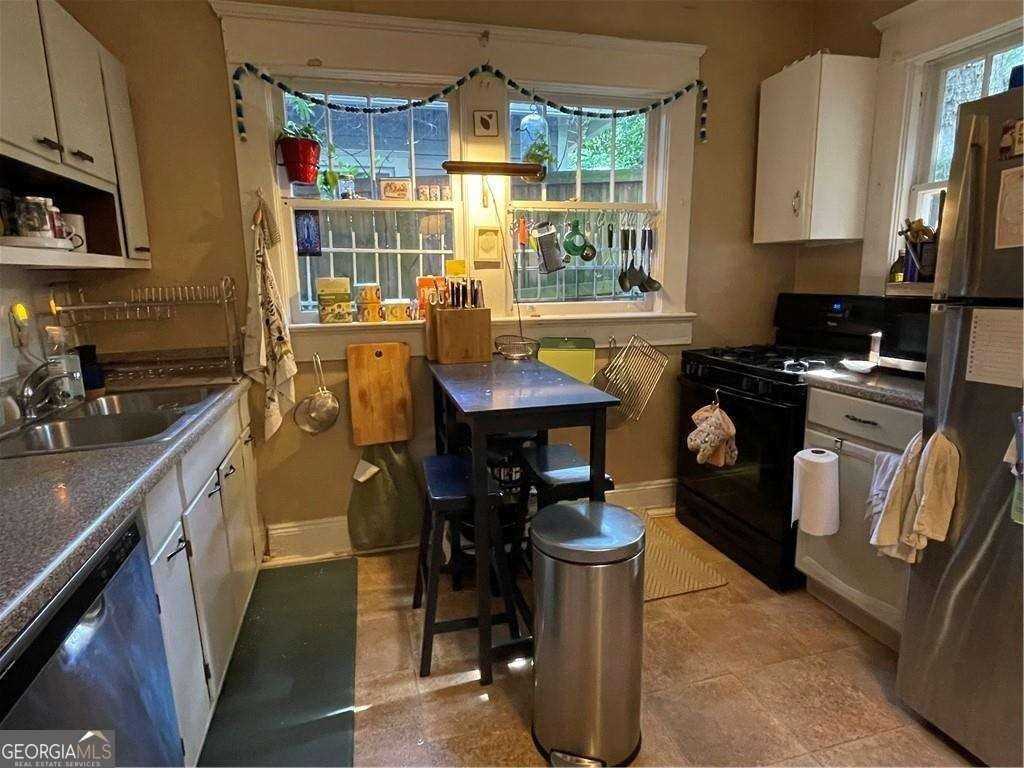 132 Huron St #2 - Photo 2 of 11