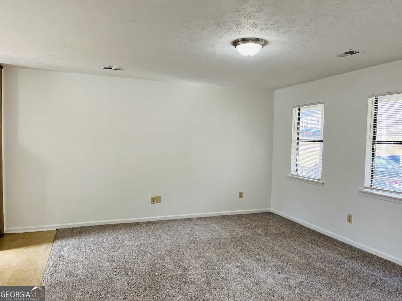 814 E Tinsley St #814 - Photo 4 of 13