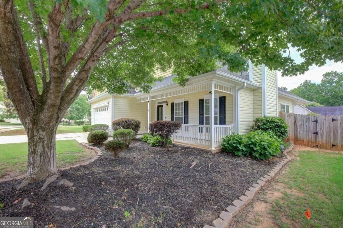 333 Prescott Ct - Photo 2 of 23