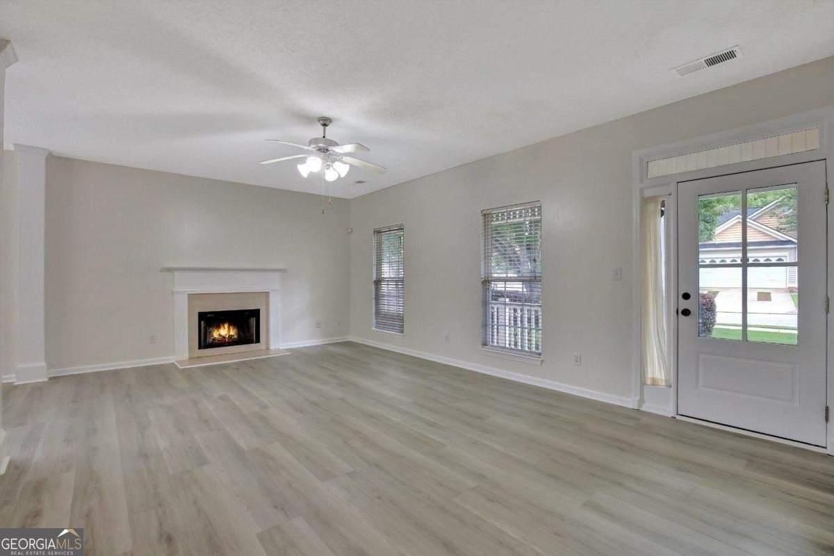 333 Prescott Ct - Photo 4 of 23