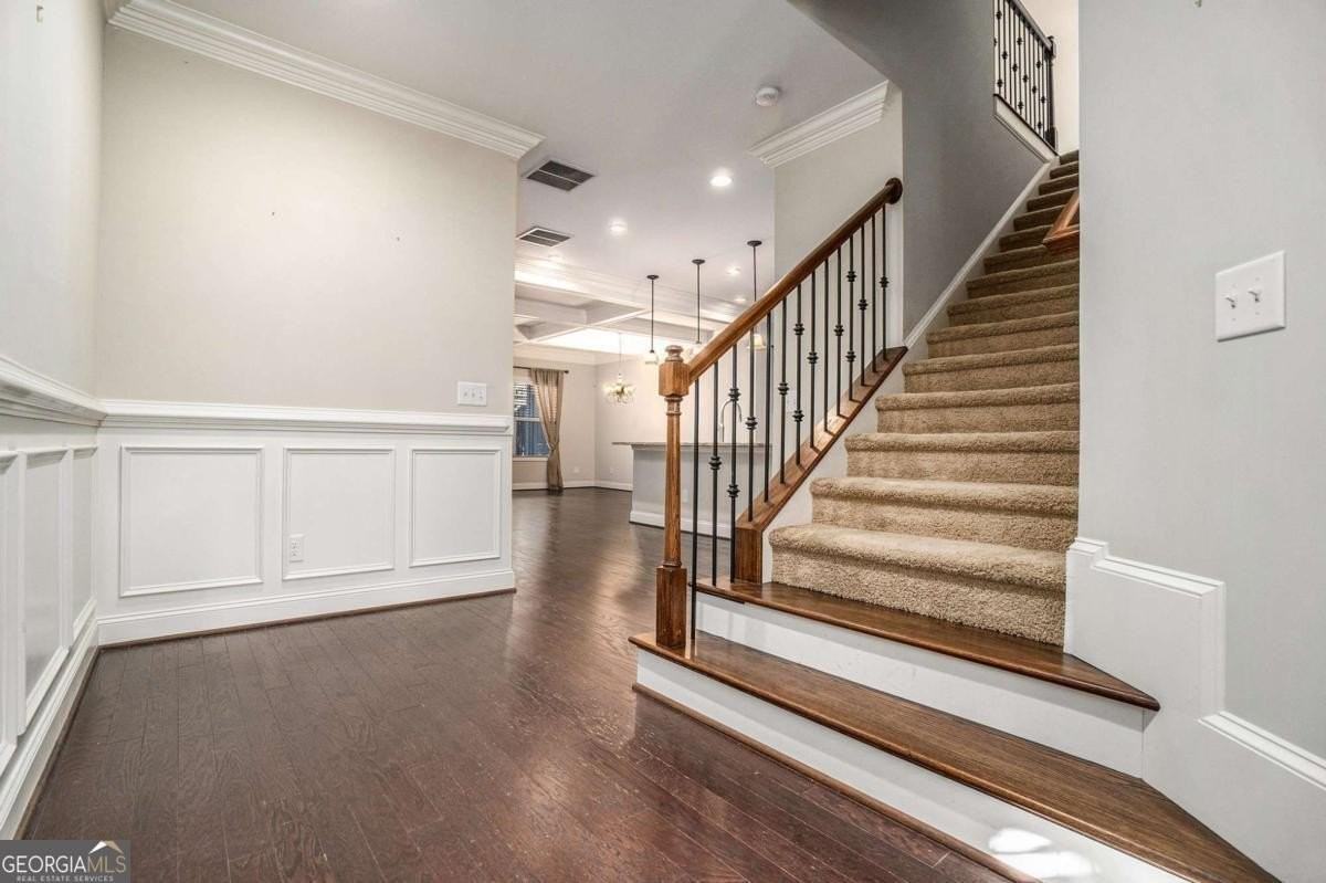 2269 W Village Ln Se - Photo 4 of 24