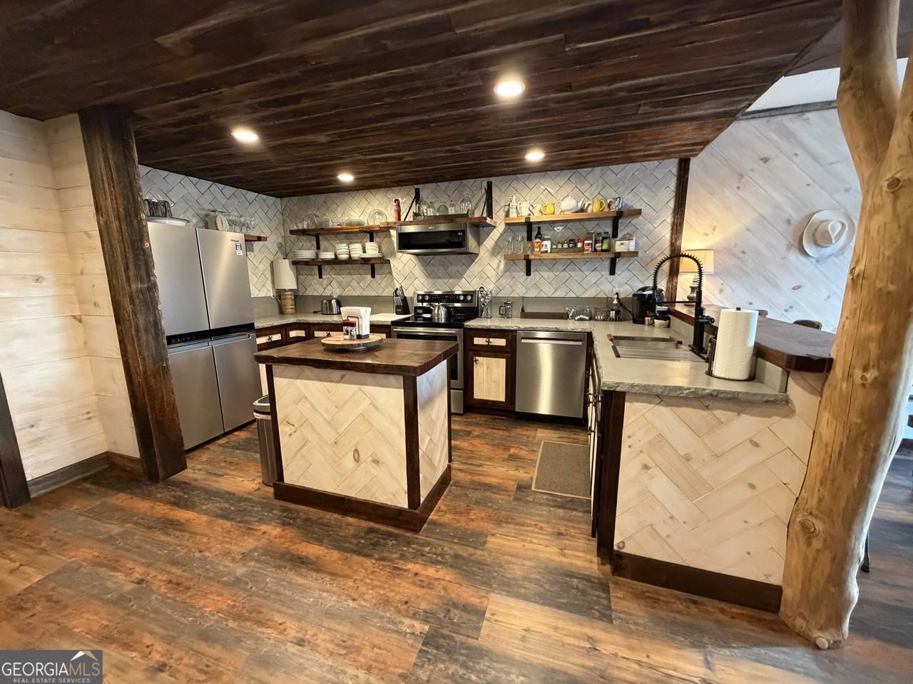 85 Dixieland Ln - Photo 3 of 25