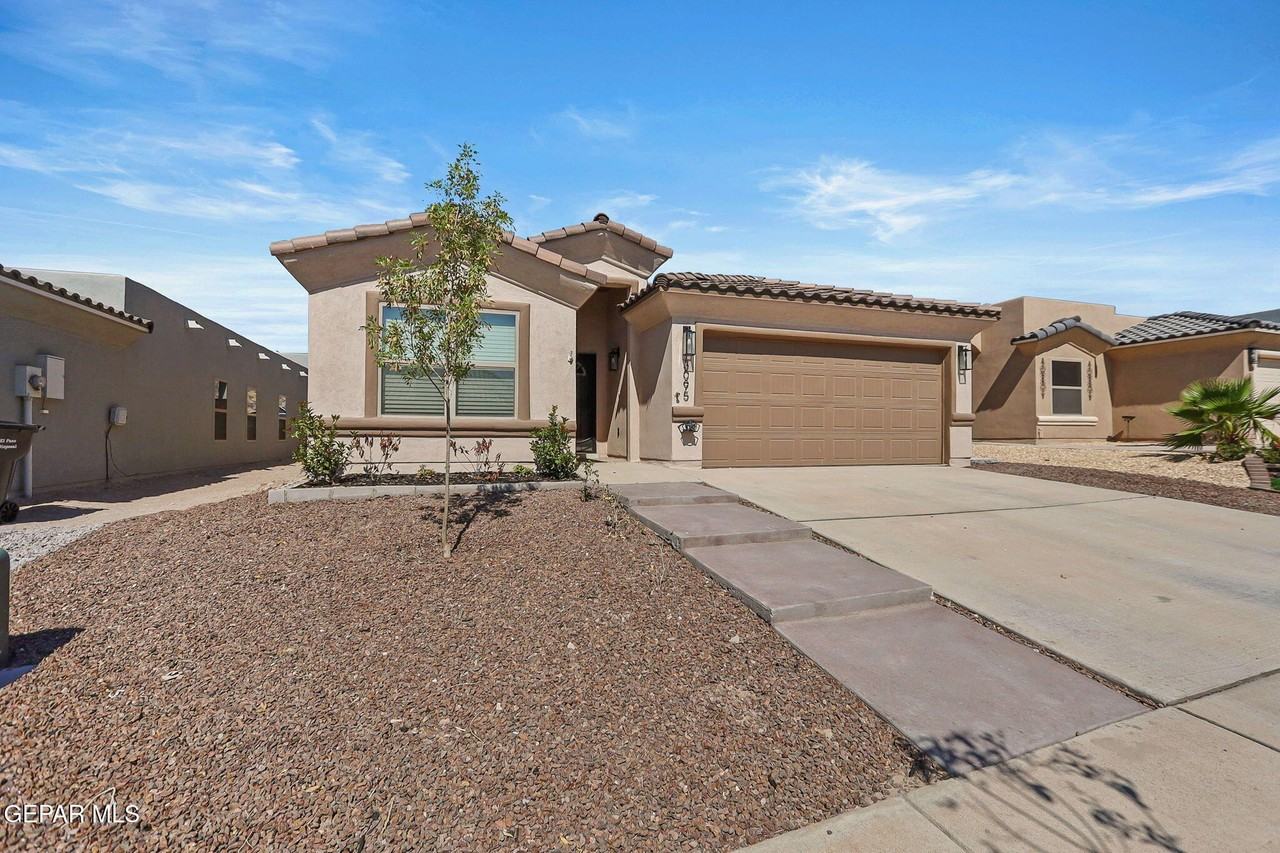 13095 Gusart Ave - Photo 3 of 38