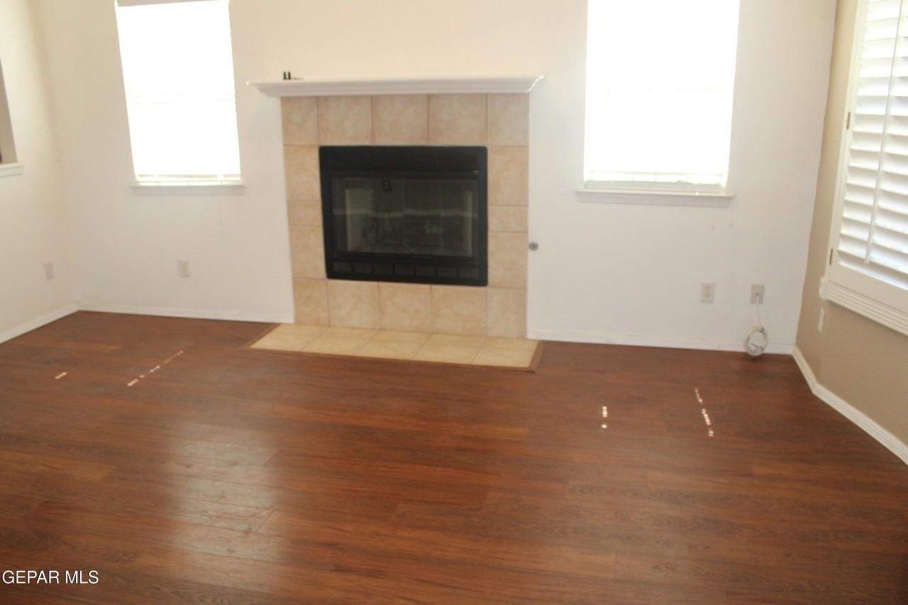 12317 Jan Herring Way - Photo 4 of 27